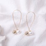 2019 New Cross Imitation Pearl Earrings Long Simple Fashion Earrings Women Wedding Jewelry Boucles D’oreilles Pour Les Femmes