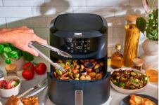 Get this popular air fryer for $40 for a limited time