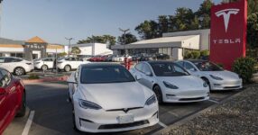 Tesla slashes prices of Model S, Model X in U.S.