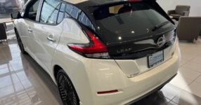 Nissan sweetens Leaf lease after it loses EV tax credit