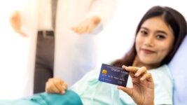 New Report Warns of Medical Credit Cards, Loans Pushed on Patients