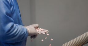 Scientists make ibuprofen and other common painkillers from paper industry waste