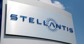 Stellantis, Samsung commit to second battery plant for U.S.