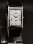 Vintage Seiko Slim Quartz Wrist Watch Silver Japan Made Roman Dial