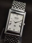 Seiko Quartz Slim Wrist Watch Vintage SS Roman Dial Japan Made