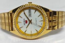 Vintage Seiko 5 Automatic Gold 36 MM Day-Date Japan 17 Jewels Men’s Wrist Watch