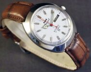 VINTAGE HMT RAJAT MENS WRIST WATCH AUTOMATIC DAY DATE OVERHAULED AM168