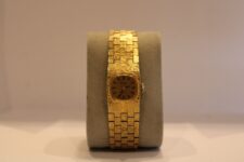 Ladies gold plated Avia bark finish cocktail watch 1960s-1970s Swiss made