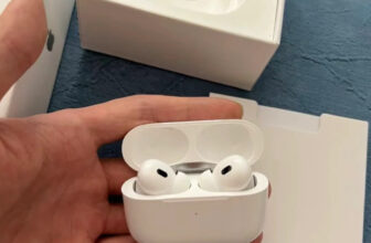 Apple AirPods Pro 2nd Generation with MagSafe Wireless Charging Case – White