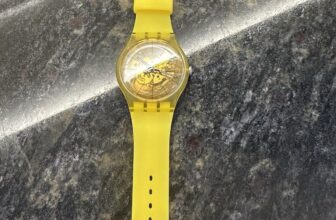 Unisex  Yellow Watch Swatch 41mm