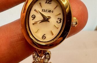 Elgin Watch for Ladies or Young Teen. extra small ,New Battery Inside Installed.