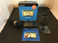 LNIB Garmin Nuvi GPS Nuvi 205W Navigator W/ Manuel And Accessory Guide