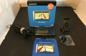 LNIB Garmin Nuvi GPS Nuvi 205W Navigator W/ Manuel And Accessory Guide