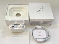 for Apple iPhone 2nd Generation Right Left Pods with Wireless Charging Case~pro