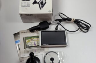 Garmin Nüvi 1300LM 4.3 Inch Portable GPS Navigator Address Book Bundle Pre-owned