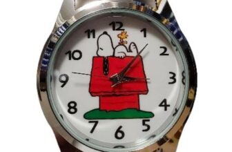 Snoopy On Dog House Cartoon Leather Band Wrist Watch