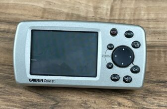 Garmin Quest 010-00306-00 LCD Display 1.5″ Memory 115MB Pocket Navigation System